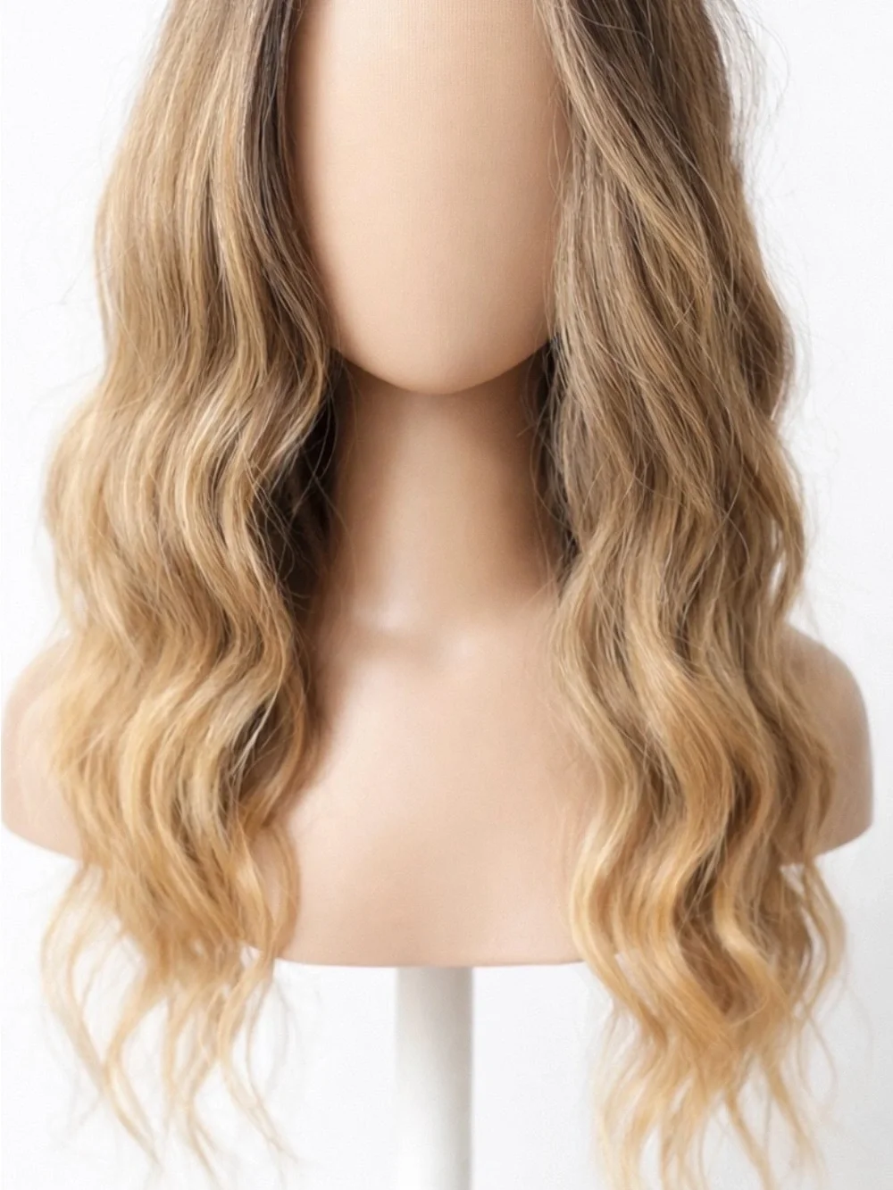 Wavy Blonde Wig - Ombré Natural Blonde Finish